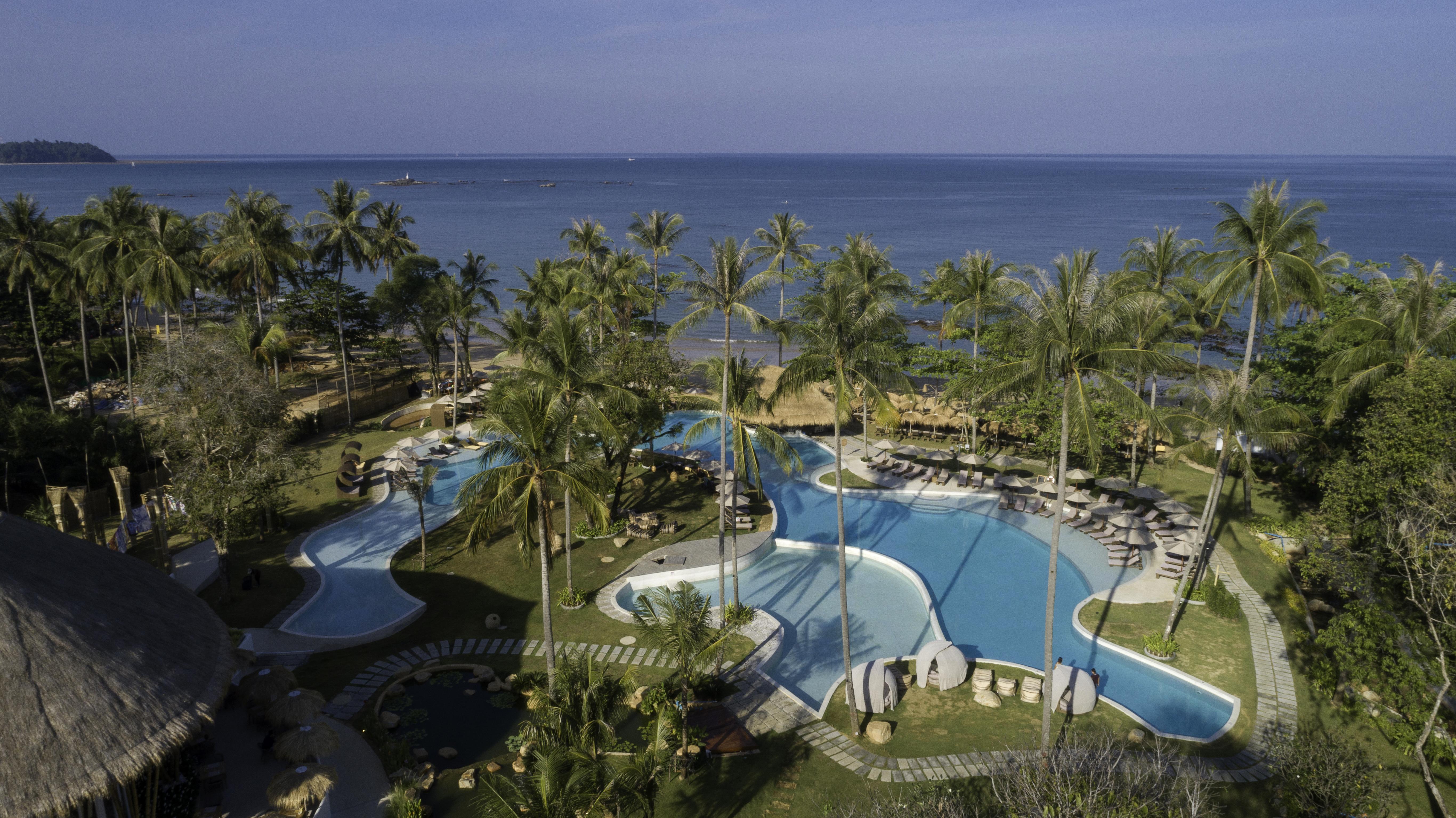 Eden Beach Khaolak Resort And Spa A Lopesan Collection Hotel - Sha Extra Plus Као Лак Екстериор снимка The pool at the resort