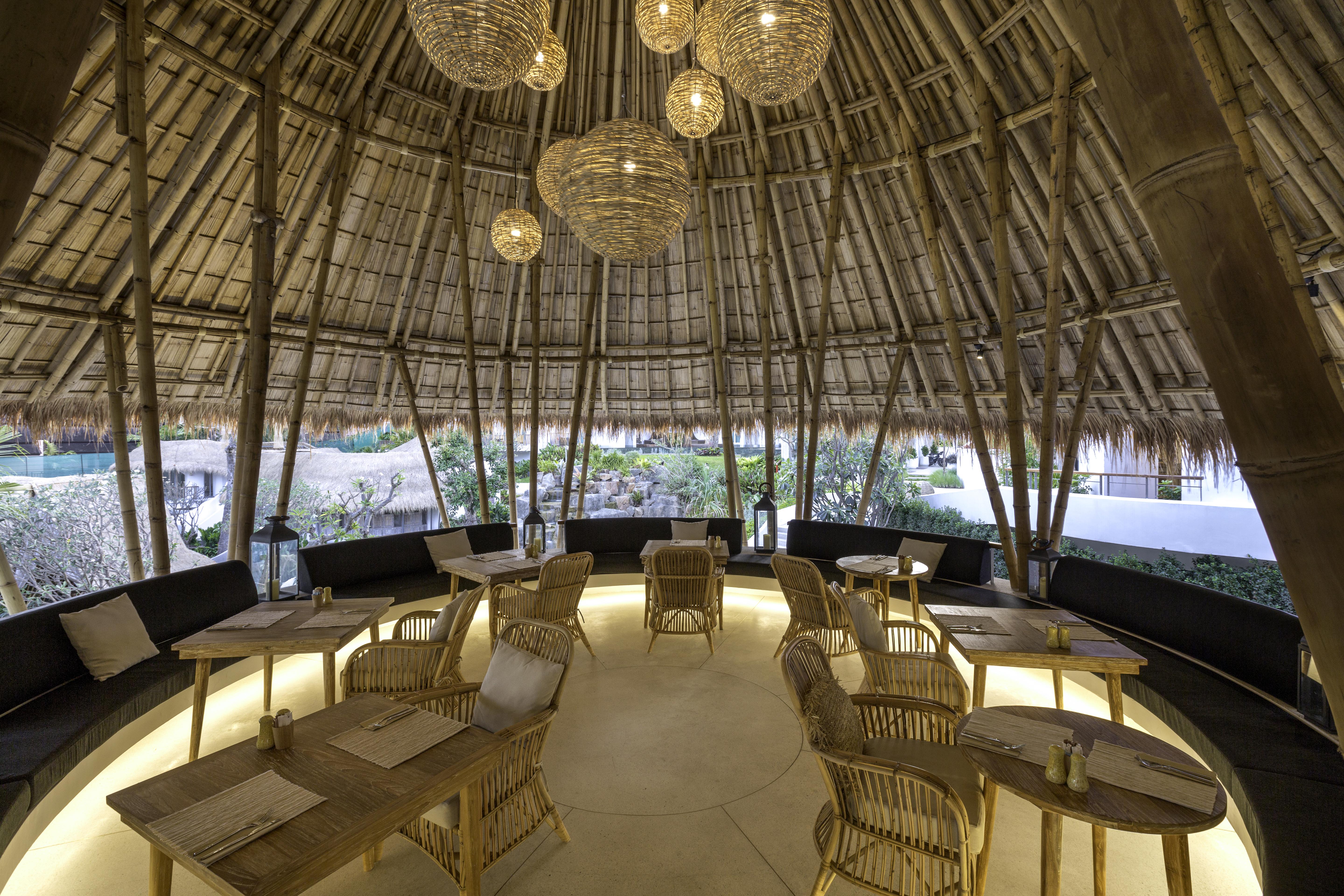Eden Beach Khaolak Resort And Spa A Lopesan Collection Hotel - Sha Extra Plus Као Лак Екстериор снимка The interior of the restaurant